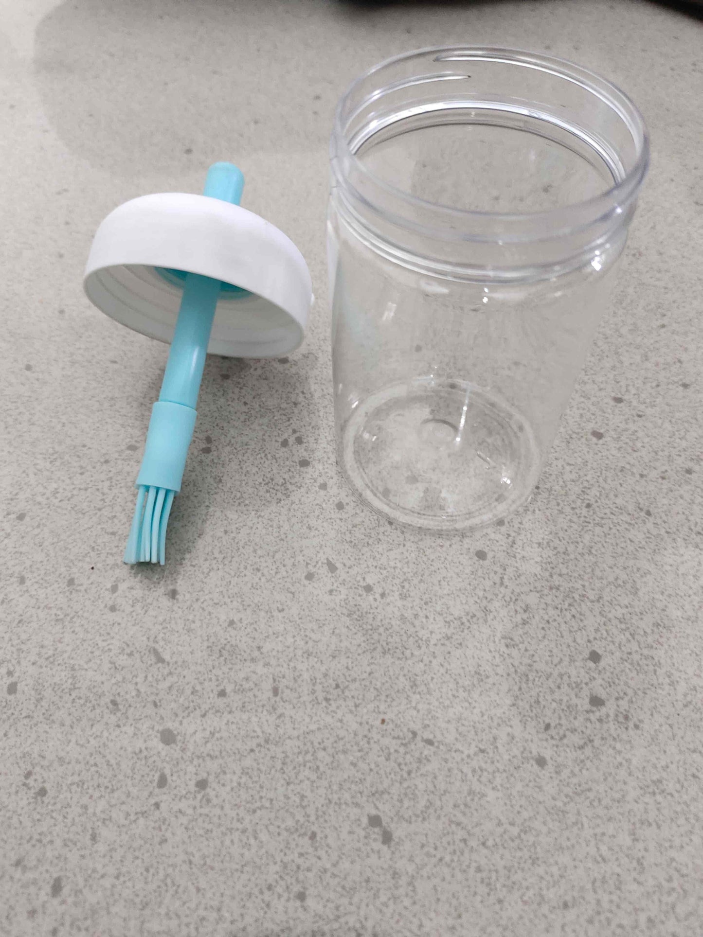 {{ product.title }} – UrbanZora